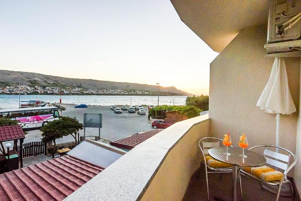Apartmani "Jadran" Pag Town Εξωτερικό φωτογραφία