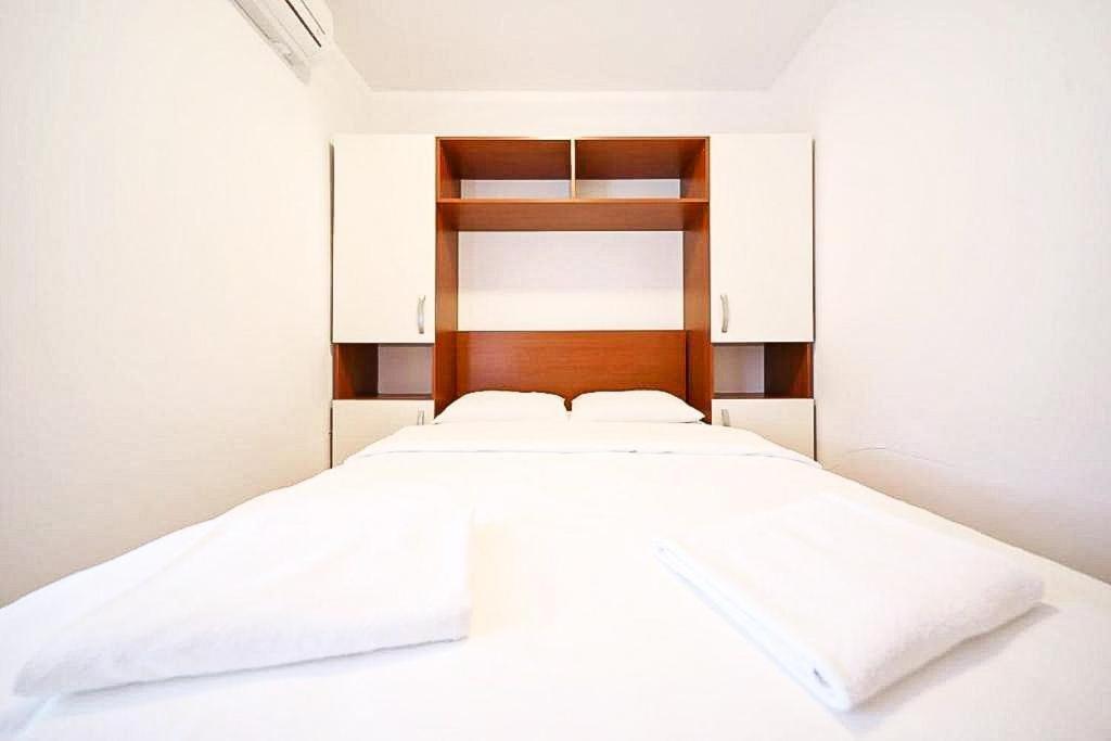 Apartmani "Jadran" Pag Town Εξωτερικό φωτογραφία