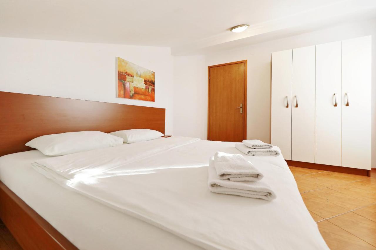 Apartmani "Jadran" Pag Town Εξωτερικό φωτογραφία