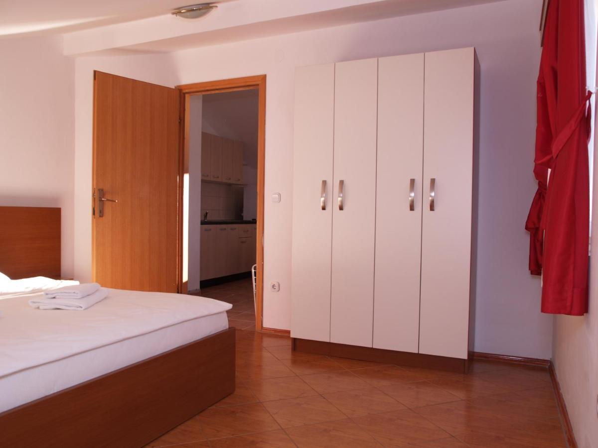 Apartmani "Jadran" Pag Town Εξωτερικό φωτογραφία