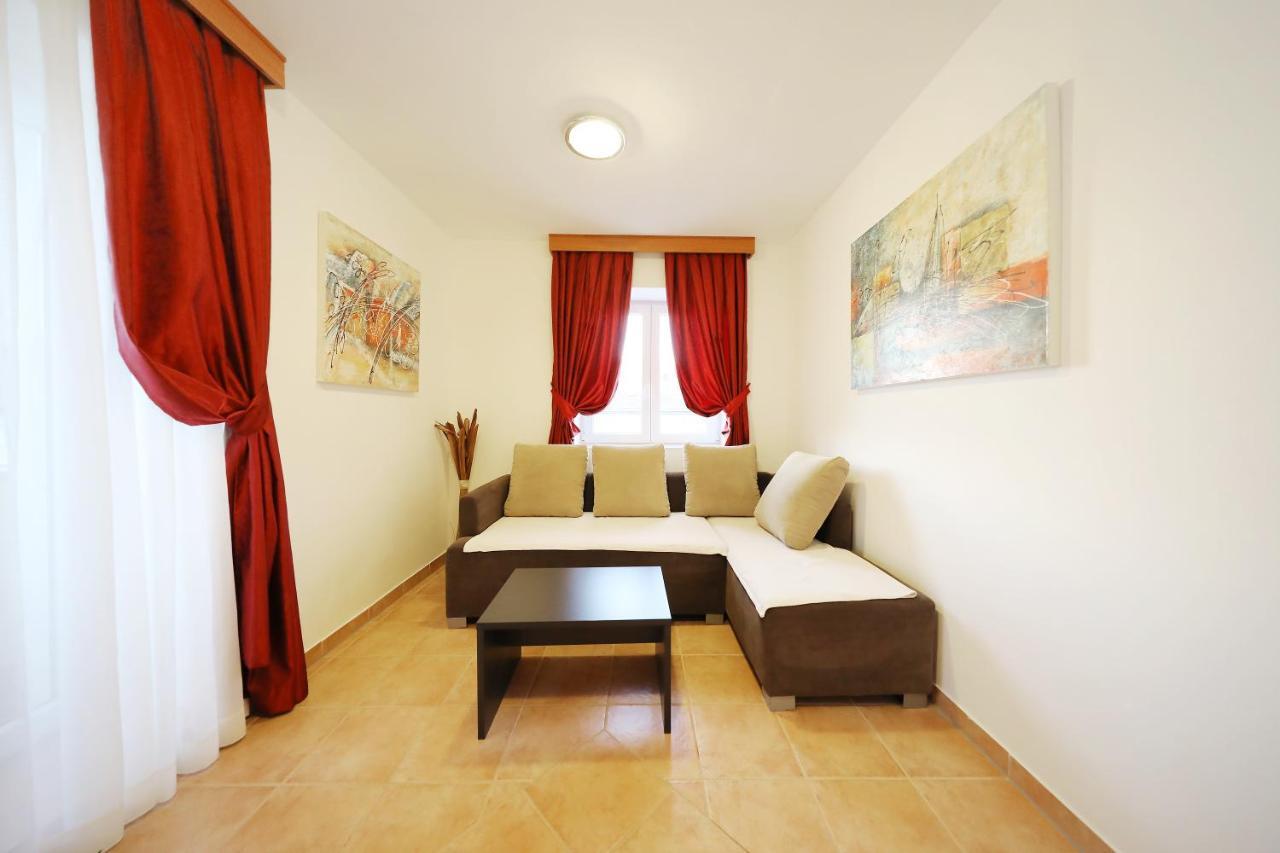 Apartmani "Jadran" Pag Town Εξωτερικό φωτογραφία