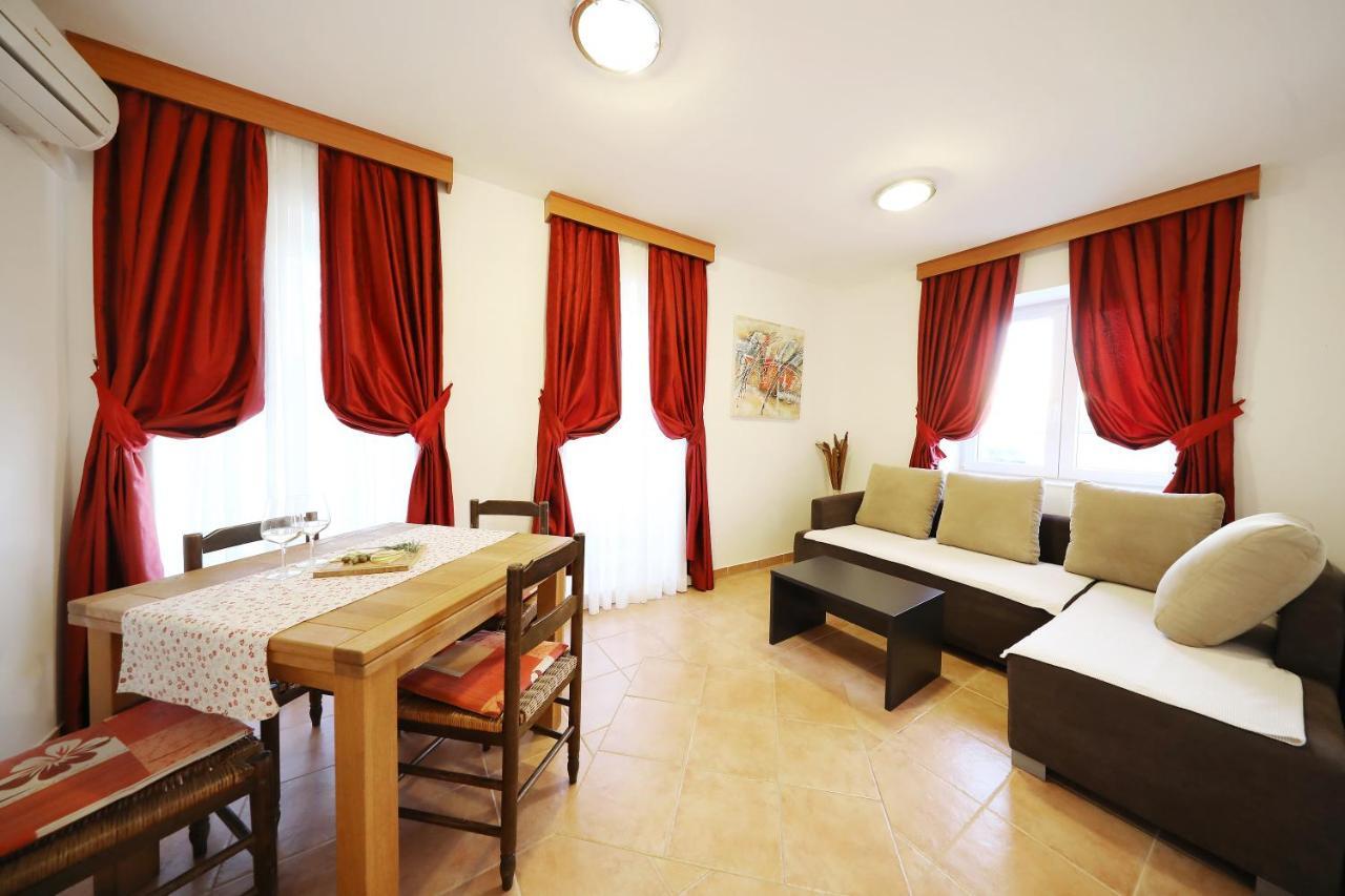 Apartmani "Jadran" Pag Town Εξωτερικό φωτογραφία